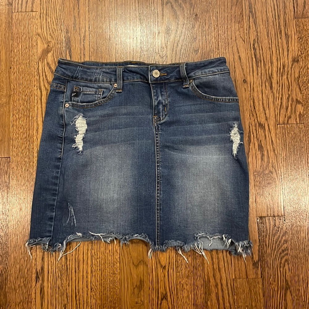 KanCan distressed denim Jean Skirt size medium